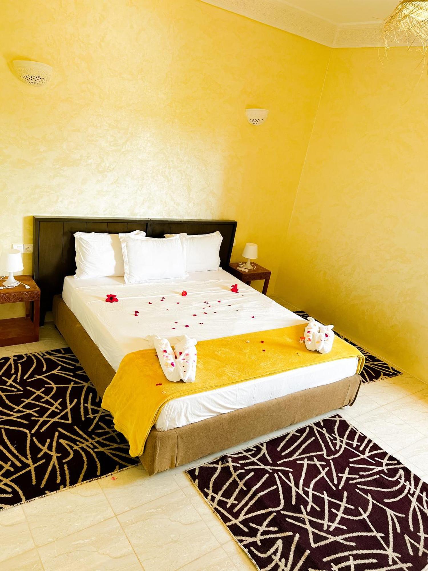 Guest House Qodwa Sidi Abdallah Ghiat Exterior foto